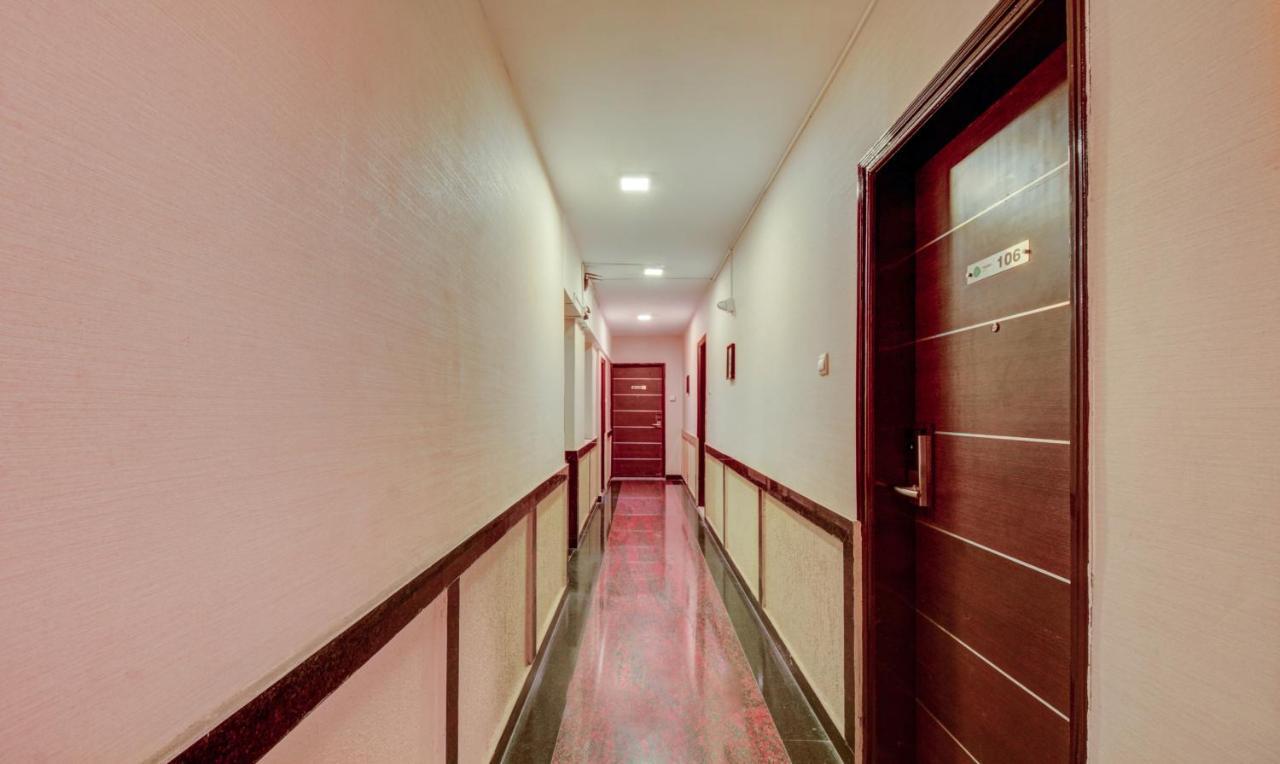 Treebo Iris Suites Pune Bagian luar foto