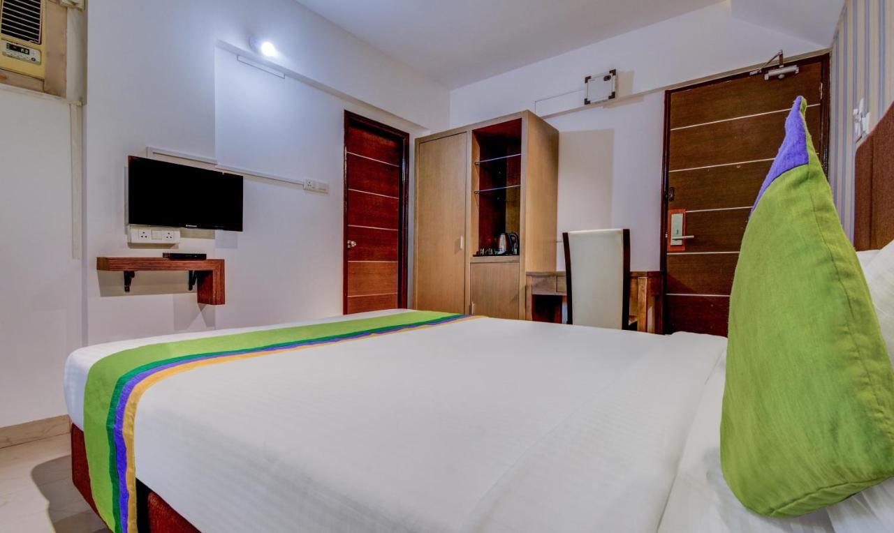 Treebo Iris Suites Pune Bagian luar foto