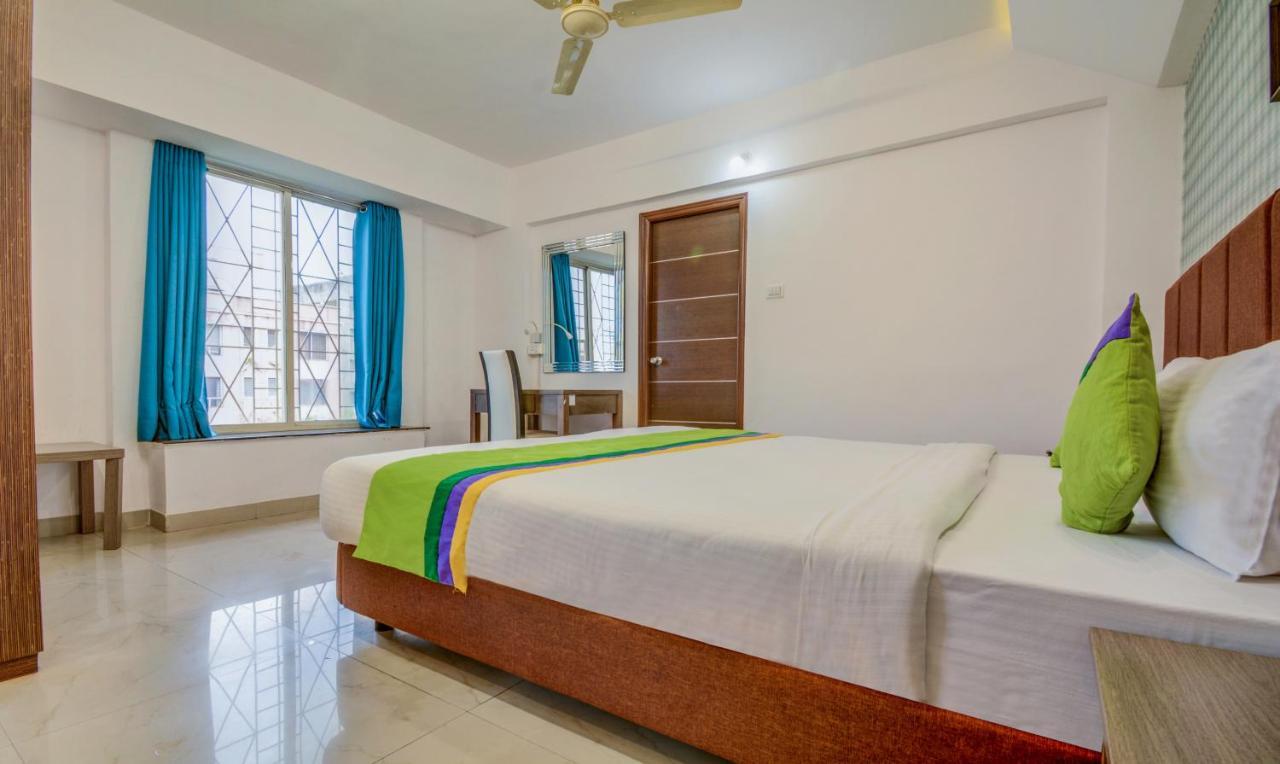 Treebo Iris Suites Pune Bagian luar foto