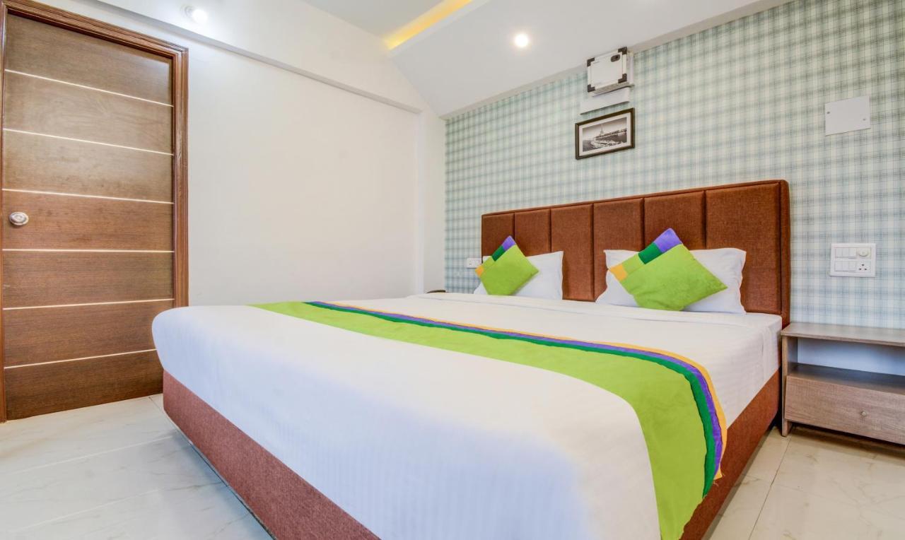 Treebo Iris Suites Pune Bagian luar foto