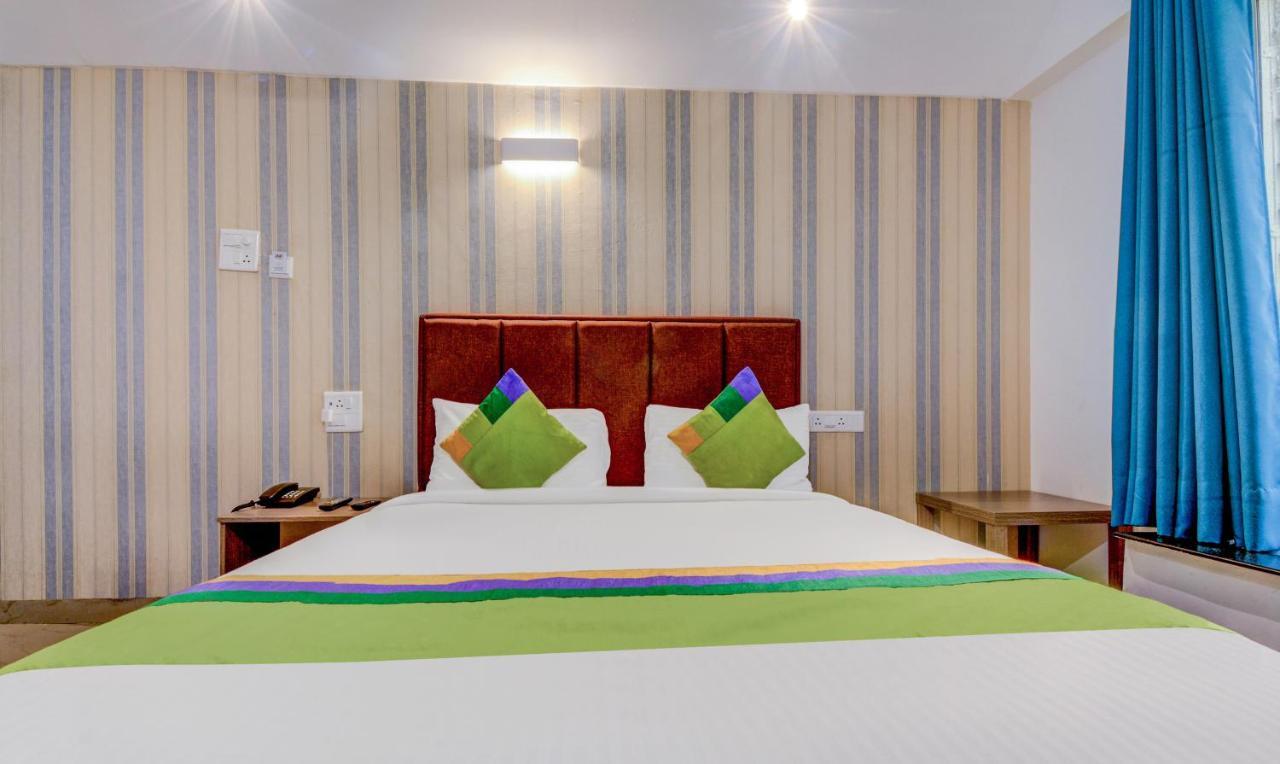 Treebo Iris Suites Pune Bagian luar foto