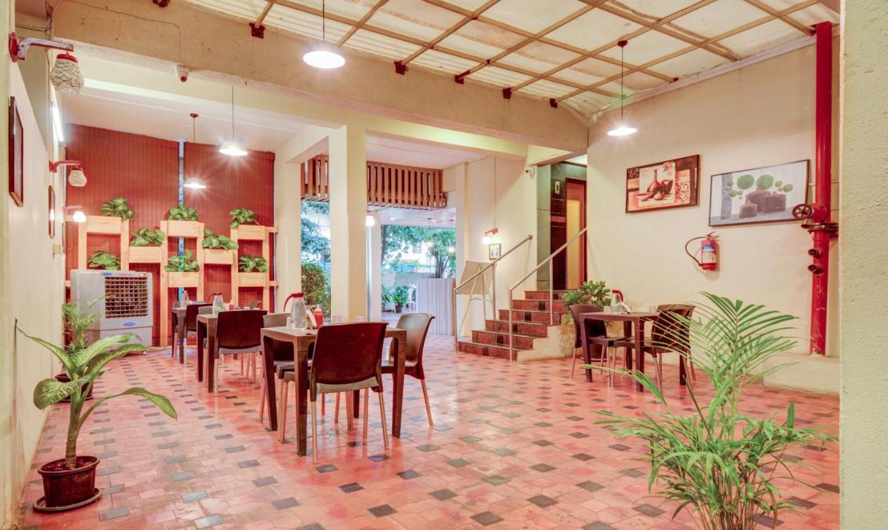 Treebo Iris Suites Pune Bagian luar foto